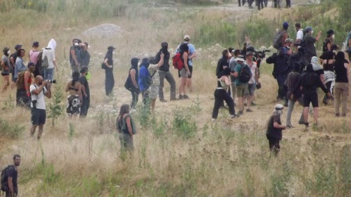 Manifestation contre l' A69 5 juillet 2025 dans le Tarn chateau de Scopont